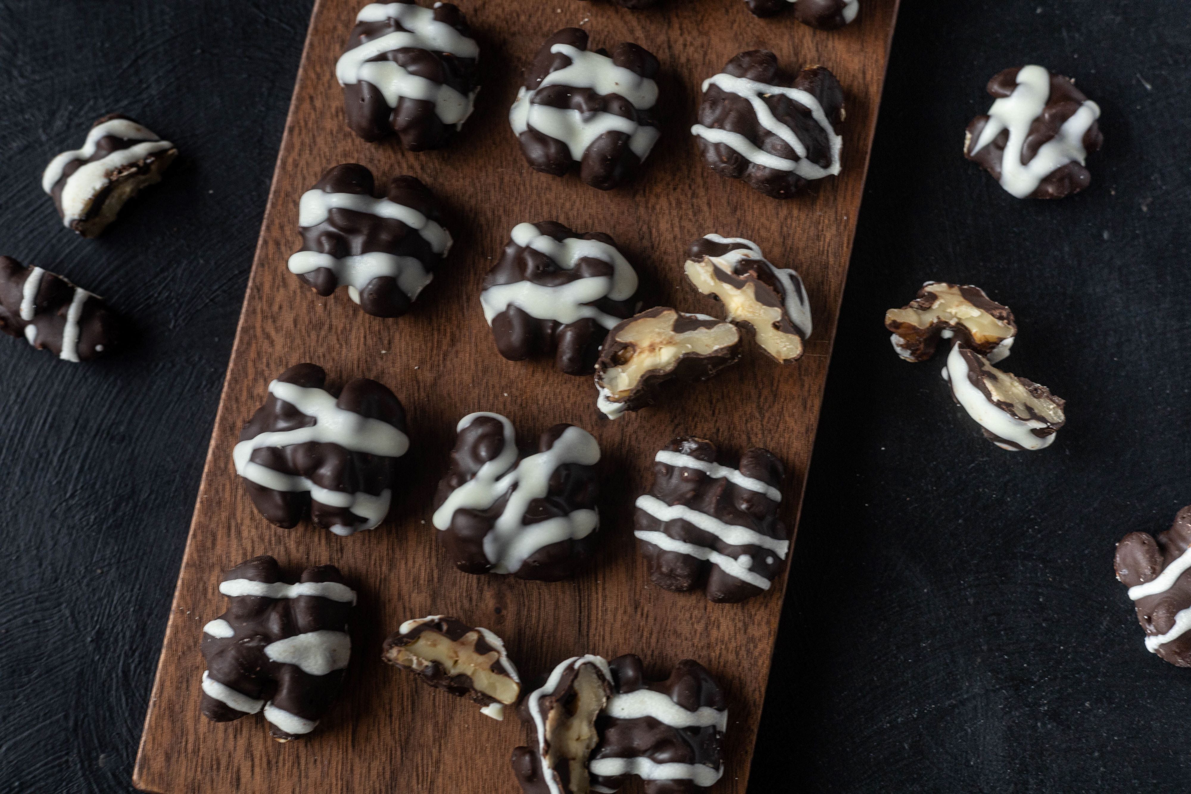 くるみのゼブラコーティングチョコレートのレシピ