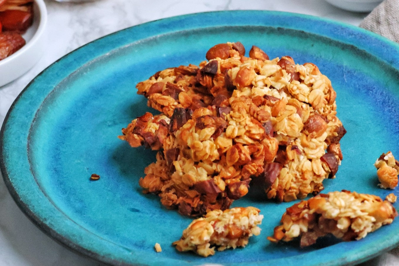 ザクザク食感のデーツオートミールクッキー