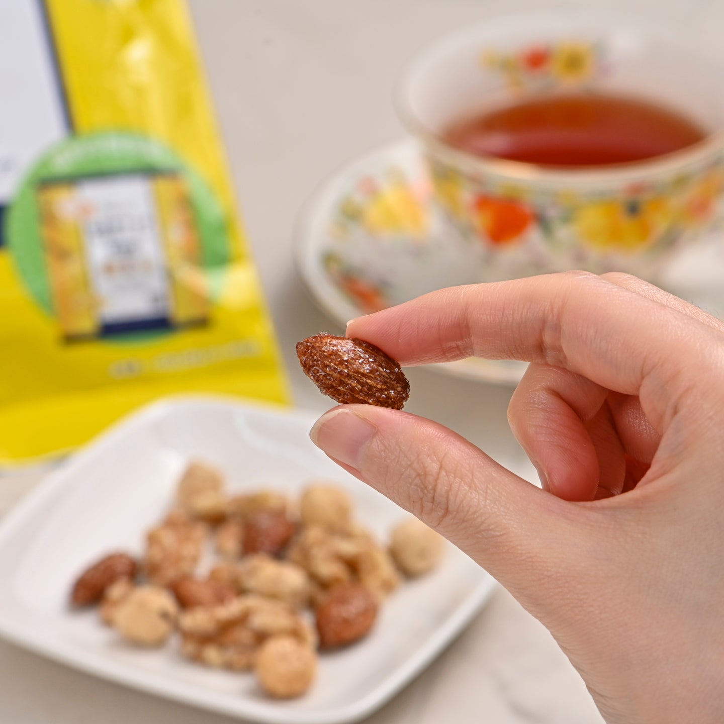 一週間分のロカボナッツ マヌカハニー ≪140g(20g×7袋)≫の通販